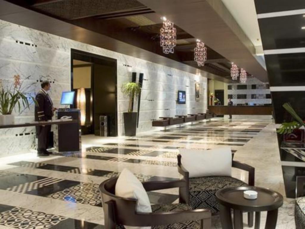 Hotel Farah Касабланка Екстер'єр фото Lobby